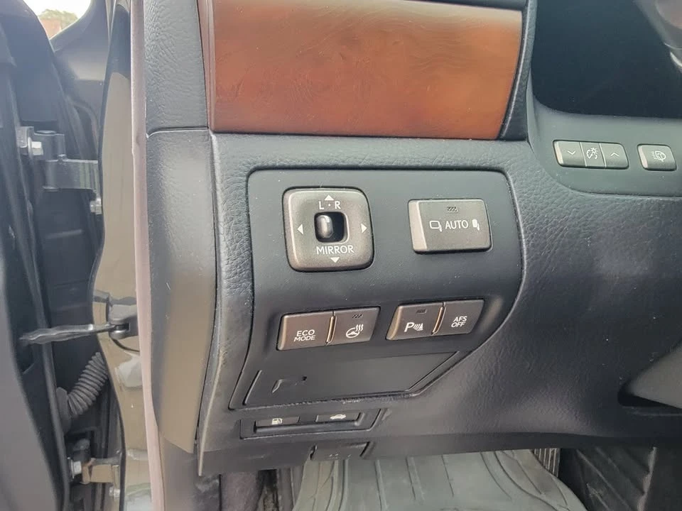 2011 Lexus LS 4th Gen - Image 14 of 20