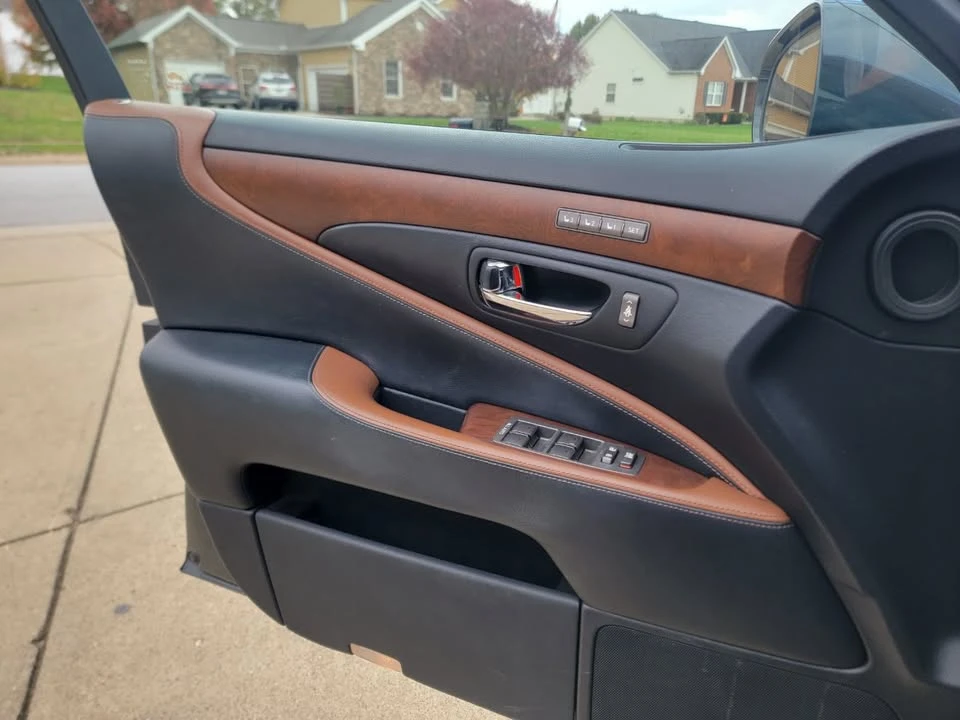 2011 Lexus LS 4th Gen - Image 13 of 20