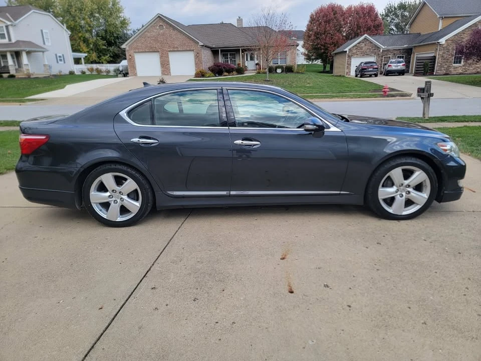 2011 Lexus LS 4th Gen - Image 5 of 20