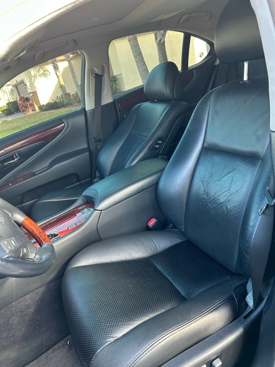 2011 Lexus LS 4th Gen - Image 12 of 20