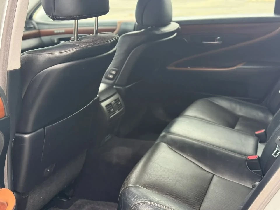 2011 Lexus LS 4th Gen - Image 10 of 19