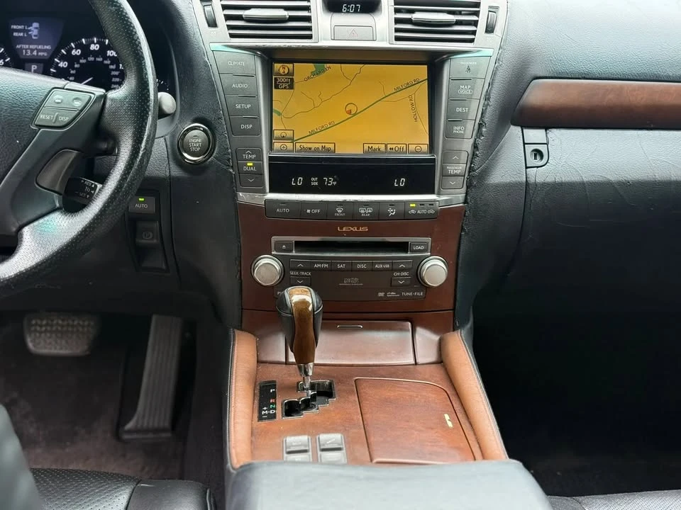 2011 Lexus LS 4th Gen - Image 13 of 19