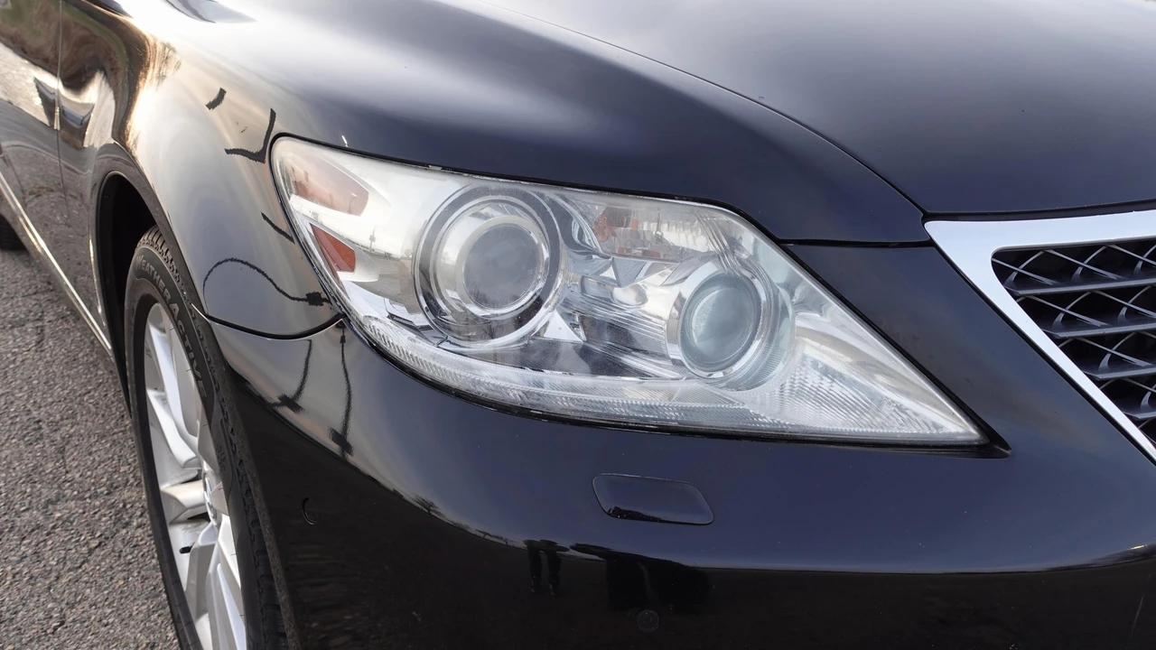 2011 Lexus LS 4th Gen - Image 13 of 30