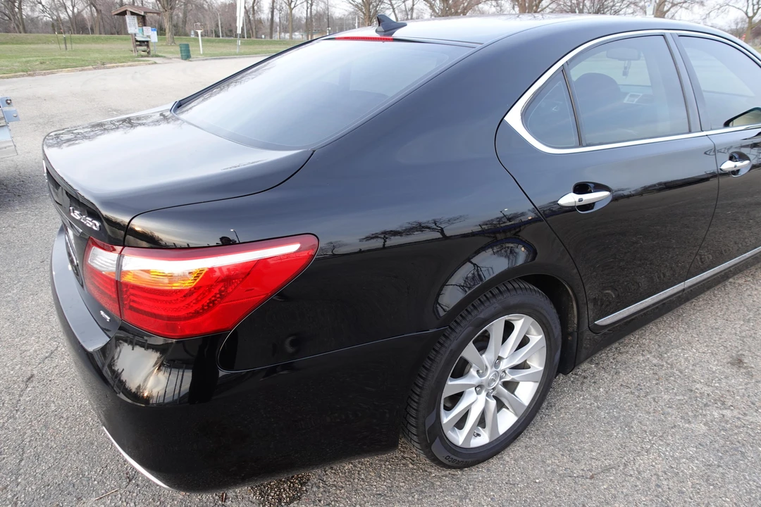 2011 Lexus LS 4th Gen - Image 30 of 30