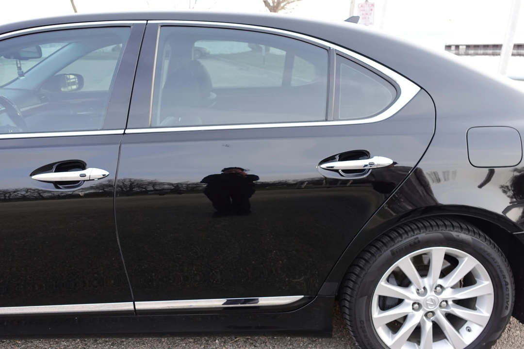 2011 Lexus LS 4th Gen - Image 24 of 30
