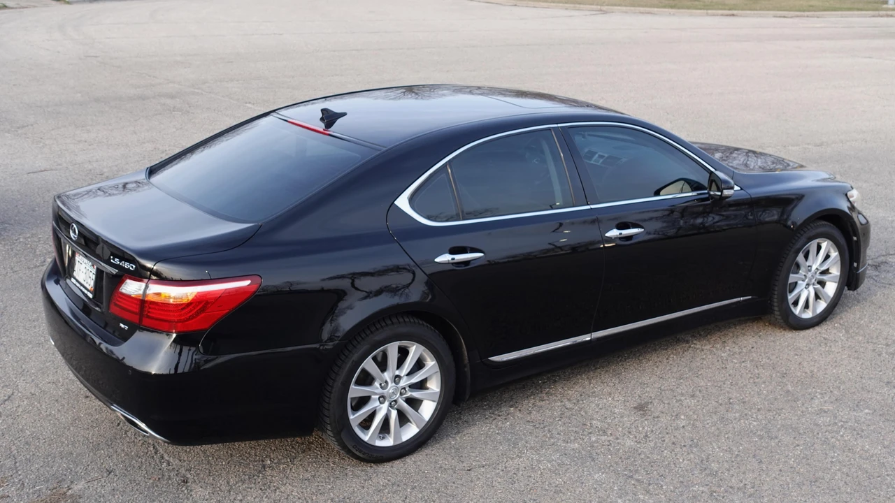 2011 Lexus LS 4th Gen - Image 8 of 30