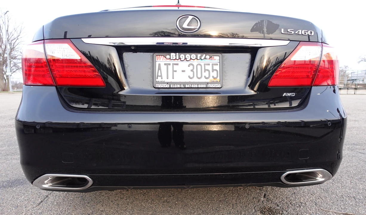 2011 Lexus LS 4th Gen - Image 28 of 30