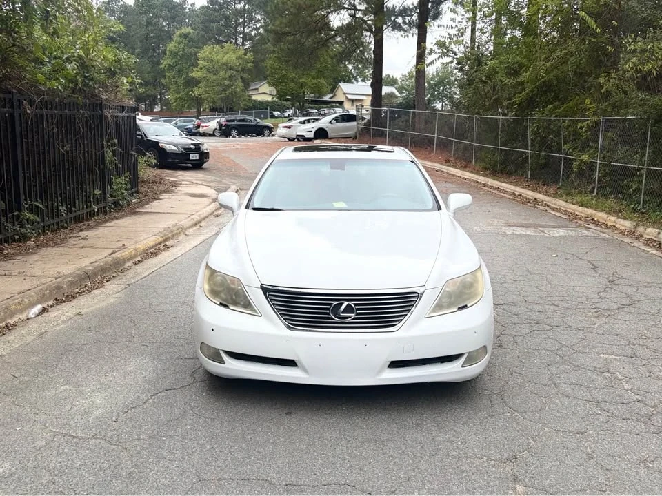 2011 Lexus LS 4th Gen - Image 7 of 11