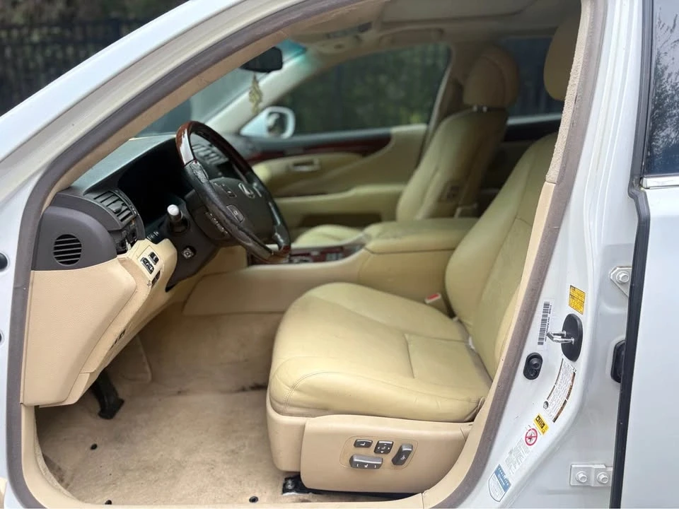 2011 Lexus LS 4th Gen - Image 8 of 11