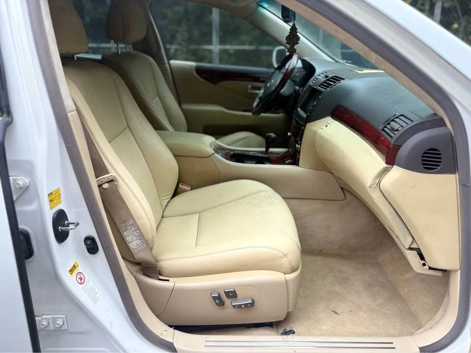 2011 Lexus LS 4th Gen - Image 9 of 11