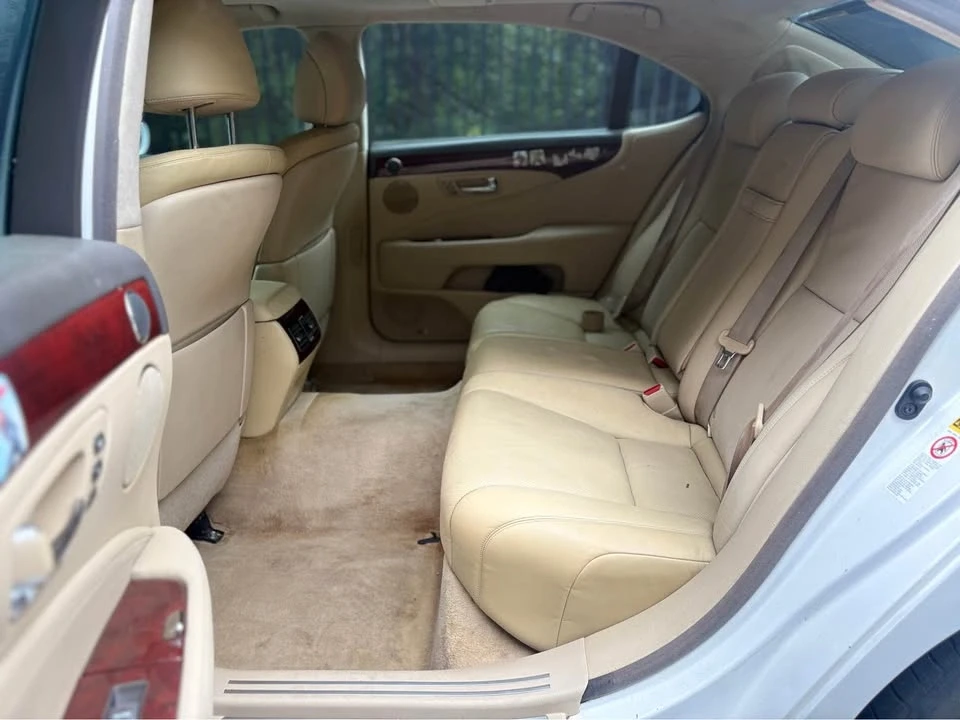2011 Lexus LS 4th Gen - Image 11 of 11