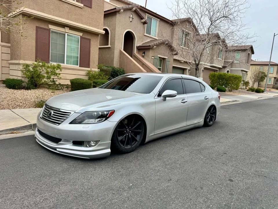 2011 Lexus LS 4th Gen - Image 2 of 3