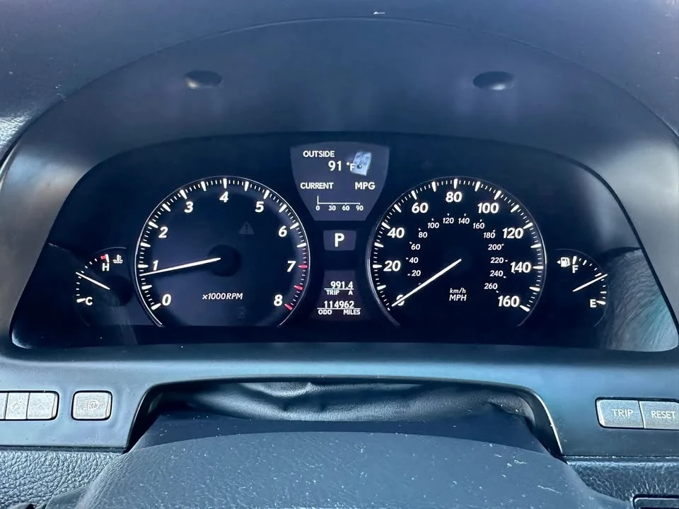 2011 Lexus LS 4th Gen - Image 13 of 20