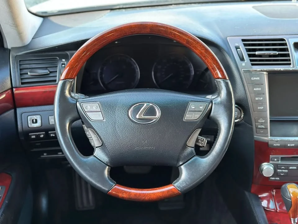 2011 Lexus LS 4th Gen - Image 12 of 20