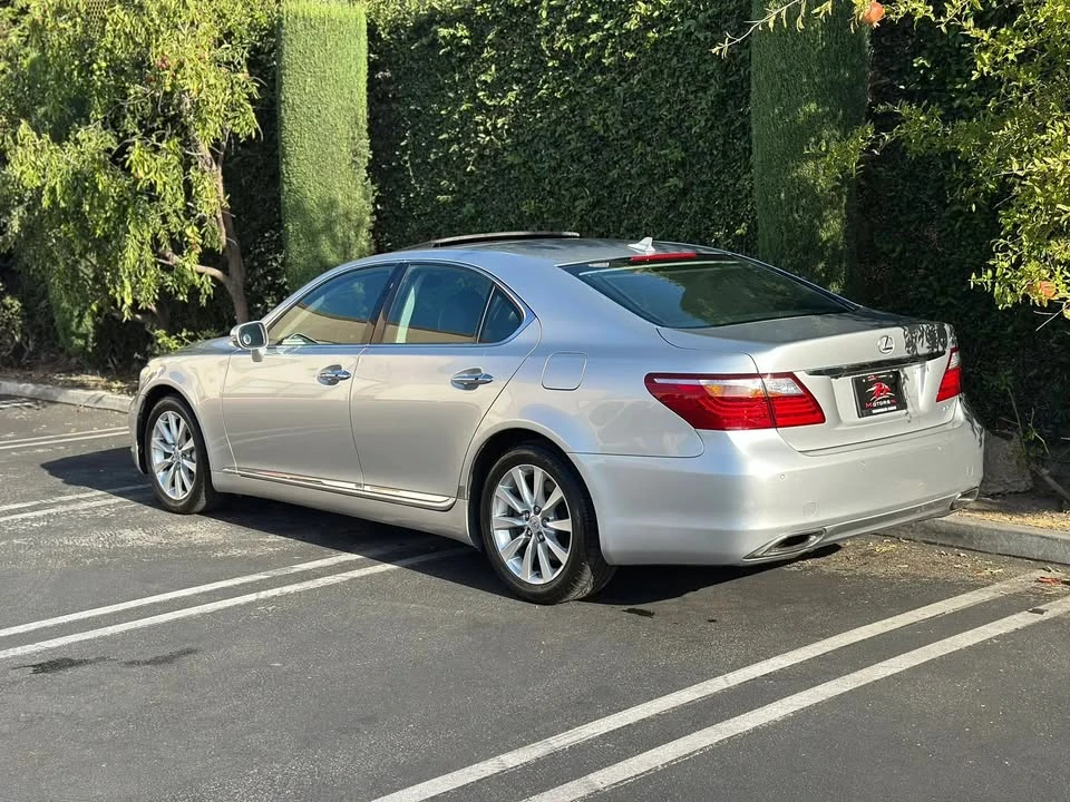 2011 Lexus LS 4th Gen - Image 6 of 20