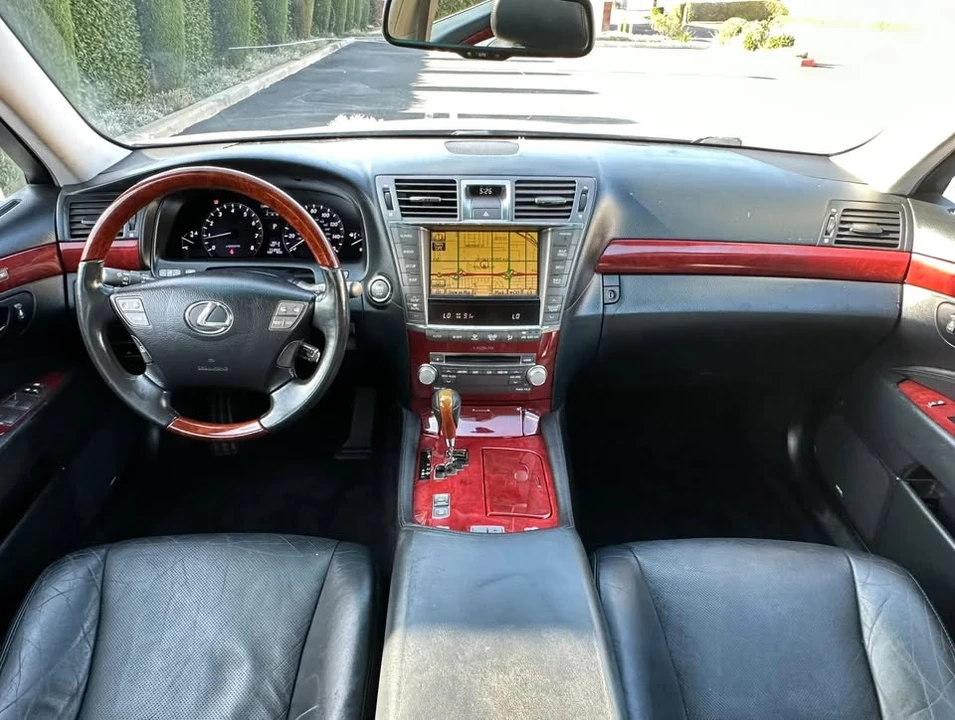 2011 Lexus LS 4th Gen - Image 11 of 20
