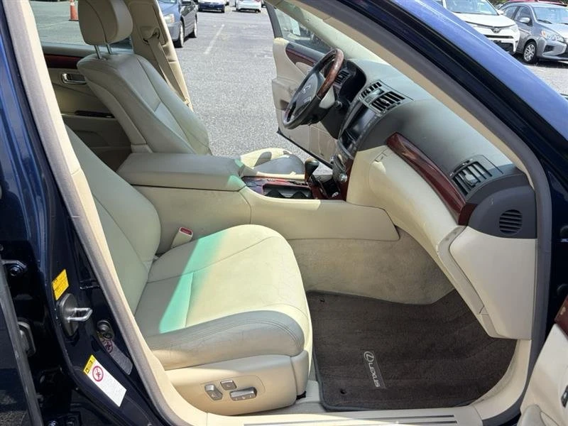 2011 Lexus LS 4th Gen - Image 13 of 18