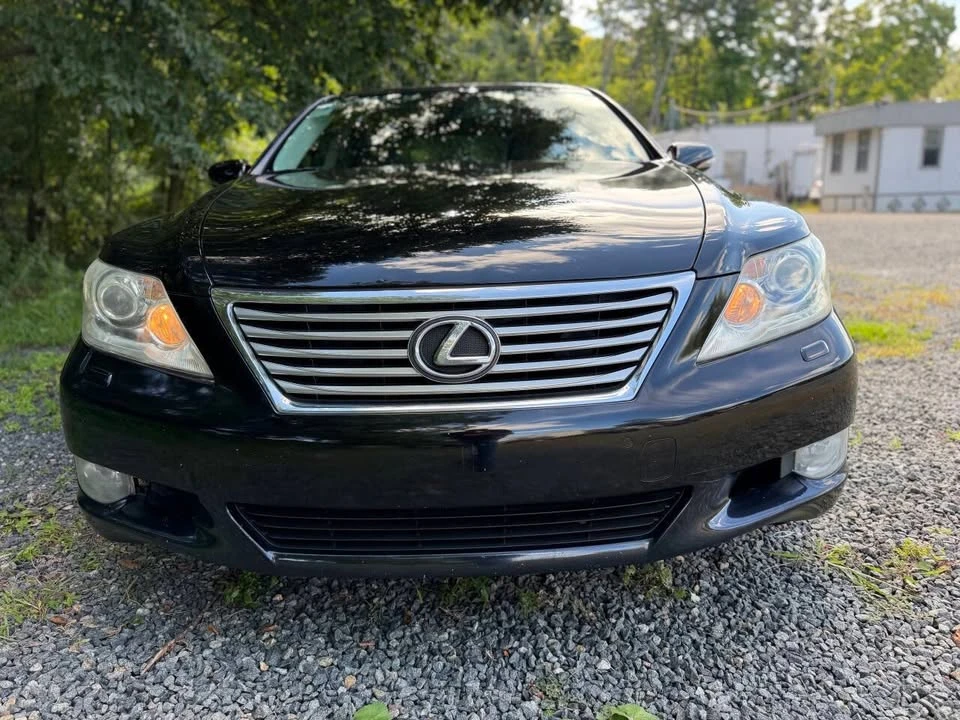 2011 Lexus LS 4th Gen - Image 2 of 19