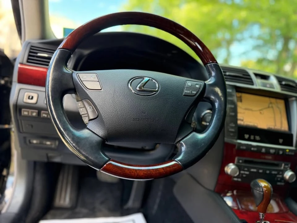 2011 Lexus LS 4th Gen - Image 6 of 19