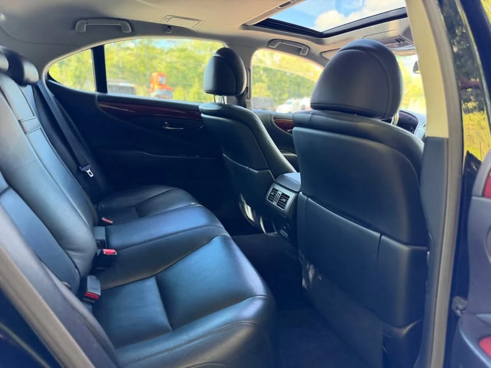 2011 Lexus LS 4th Gen - Image 11 of 19