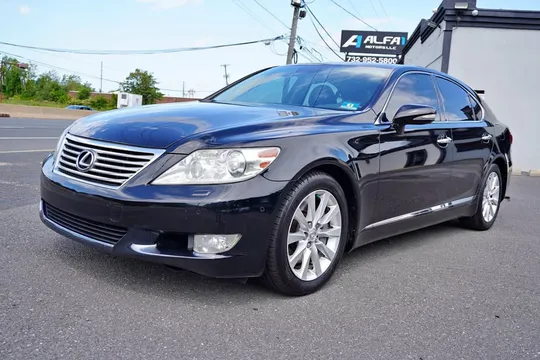 2011 Lexus LS 460 Sedan 4D