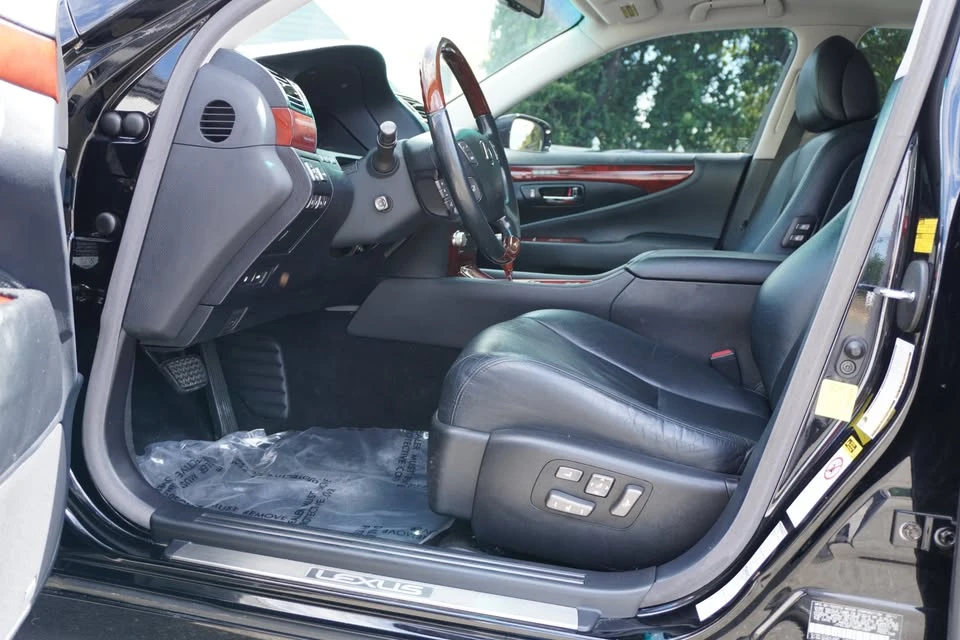 2011 Lexus LS 4th Gen - Image 9 of 20