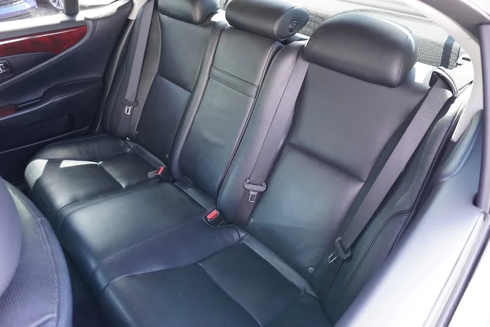 2011 Lexus LS 4th Gen - Image 19 of 20