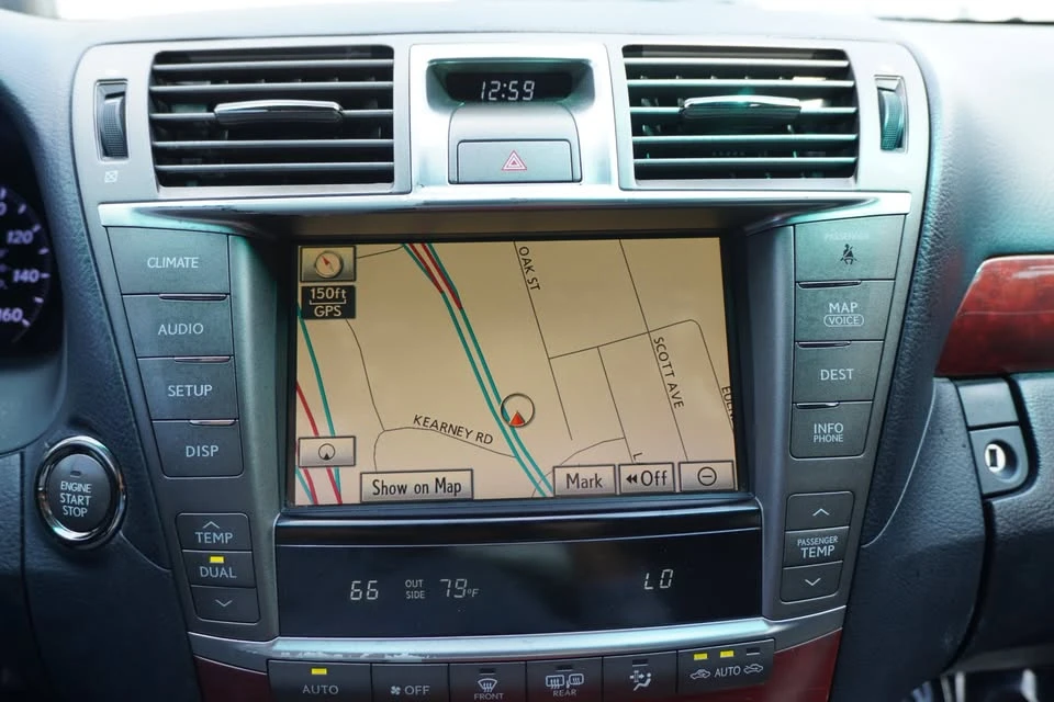 2011 Lexus LS 4th Gen - Image 14 of 20