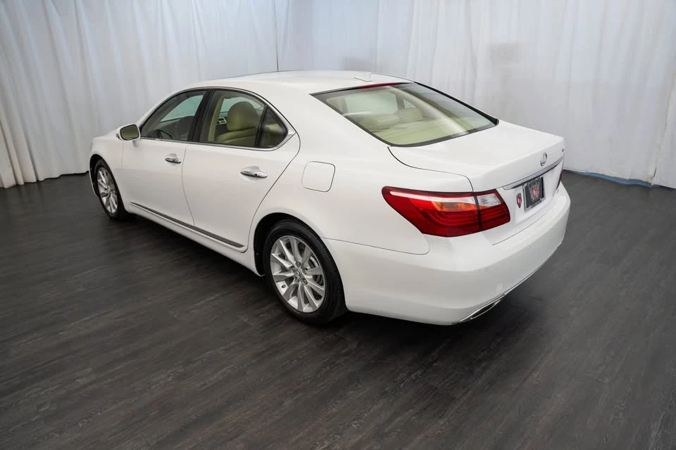 2011 Lexus LS 4th Gen - Image 4 of 17