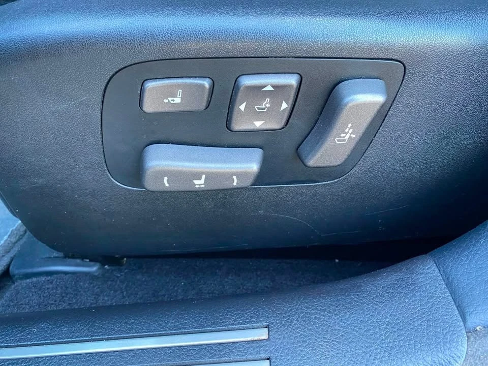 2011 Lexus LS 4th Gen - Image 18 of 20