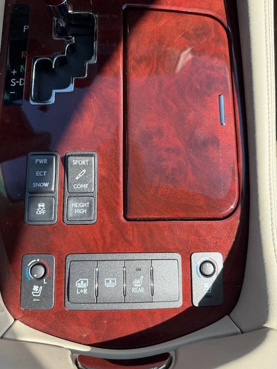 2011 Lexus LS 4th Gen - Image 17 of 20
