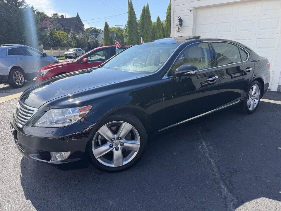2011 Lexus LS 4th Gen - Image 3 of 20