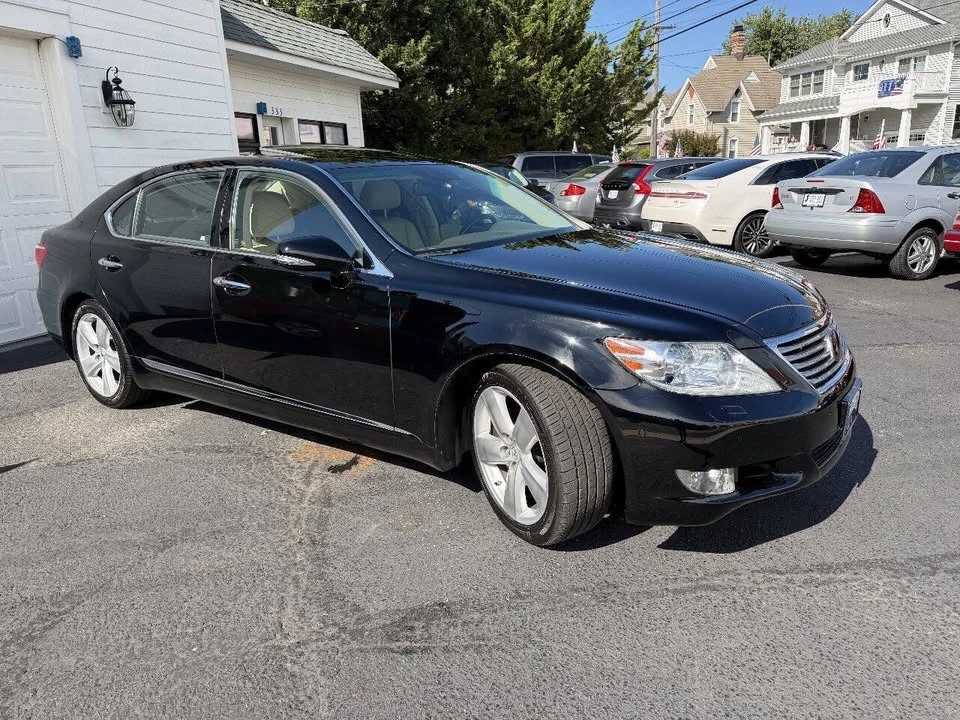 2011 Lexus LS 4th Gen - Image 9 of 20