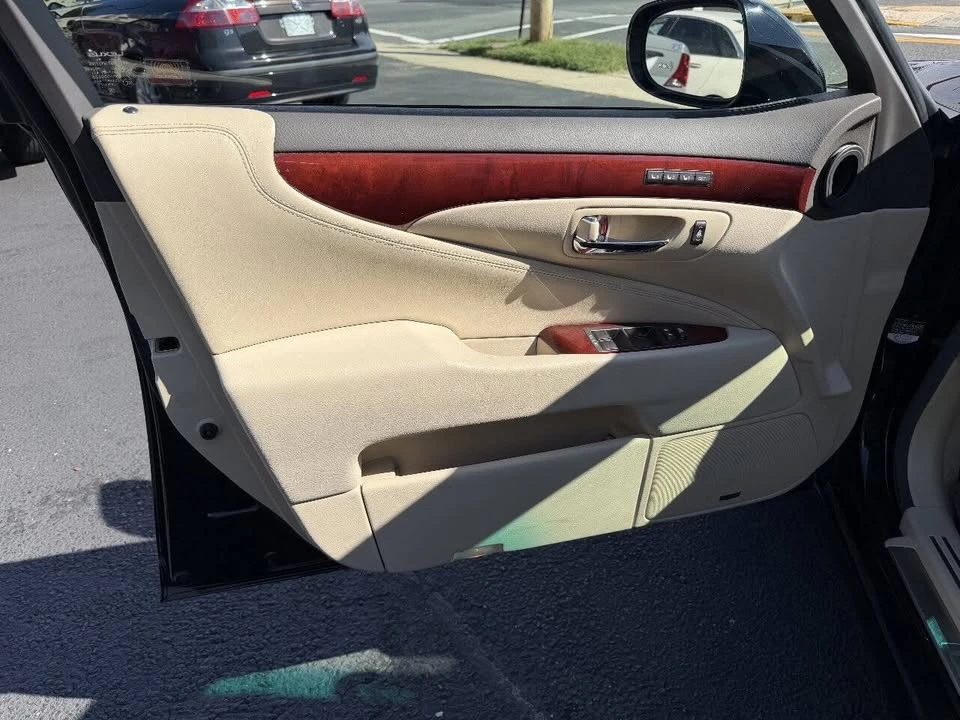 2011 Lexus LS 4th Gen - Image 12 of 20
