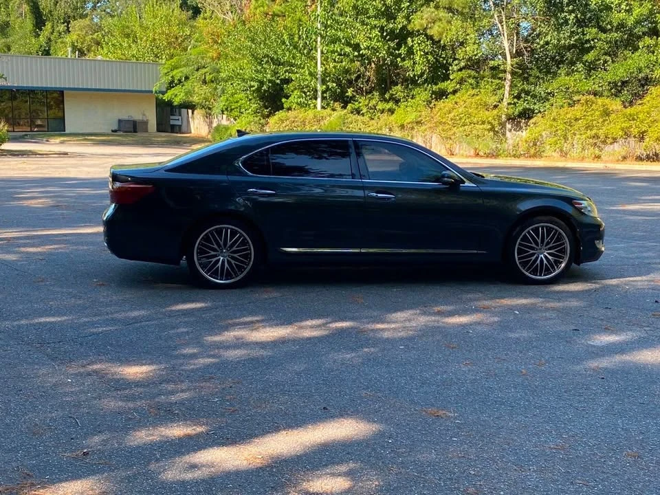 2011 Lexus LS 4th Gen - Image 4 of 20