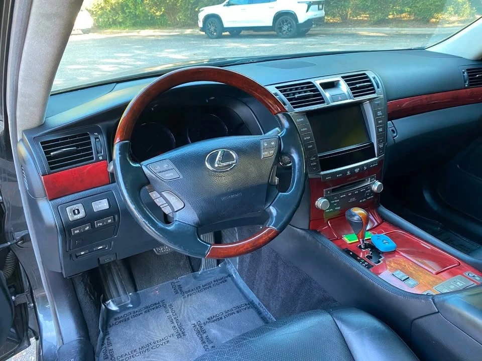 2011 Lexus LS 4th Gen - Image 13 of 20