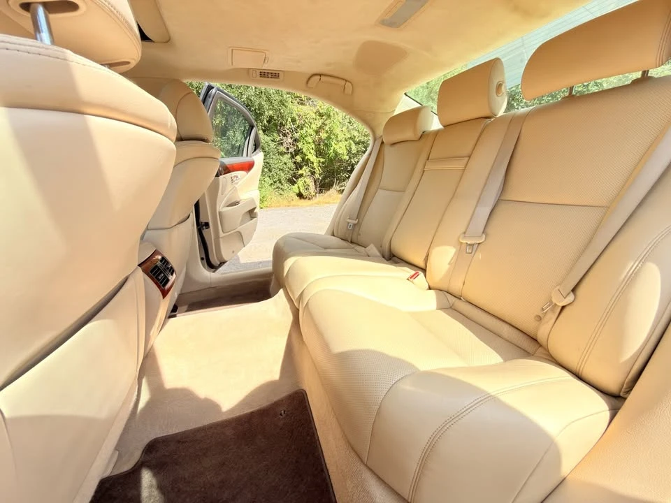 2011 Lexus LS 4th Gen - Image 19 of 20
