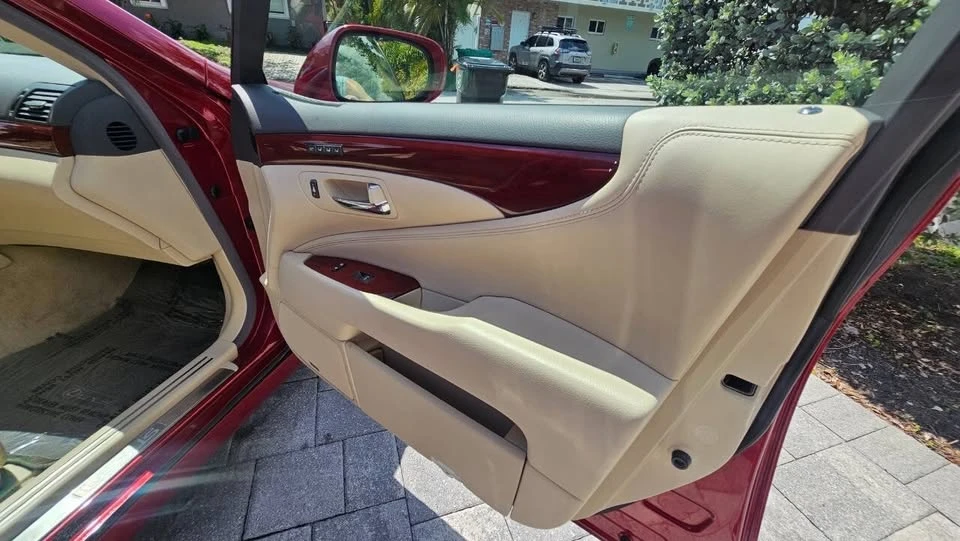 2011 Lexus LS 4th Gen - Image 13 of 20