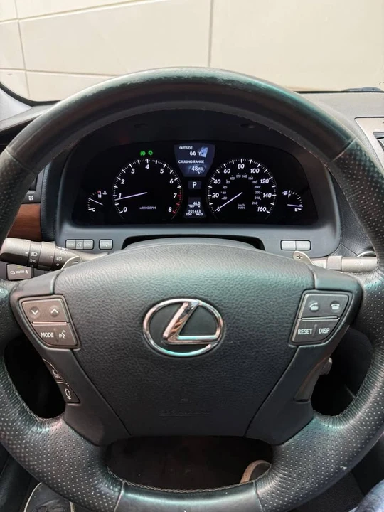 2011 Lexus LS 4th Gen - Image 19 of 20