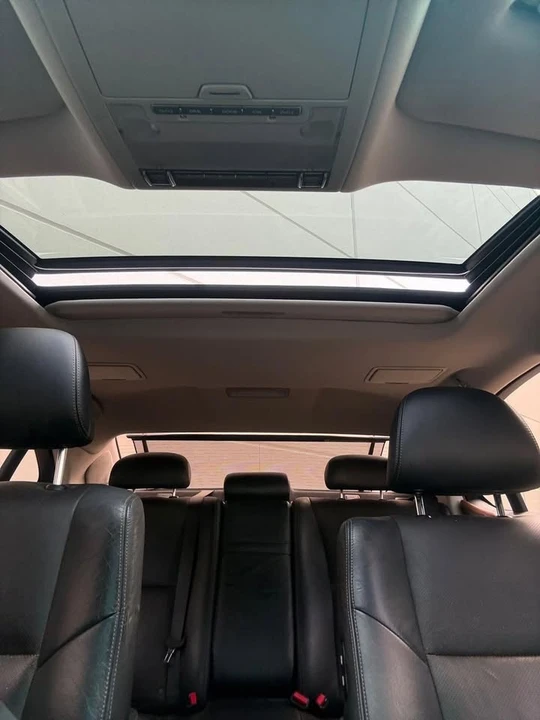 2011 Lexus LS 4th Gen - Image 16 of 20