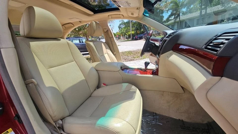 2011 Lexus LS 4th Gen - Image 15 of 20