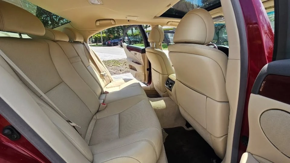 2011 Lexus LS 4th Gen - Image 18 of 20