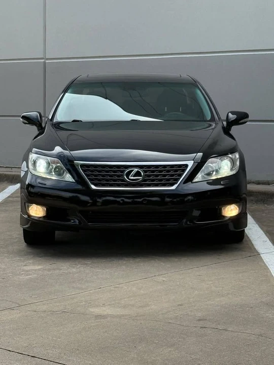 2011 Lexus LS 4th Gen - Image 3 of 20