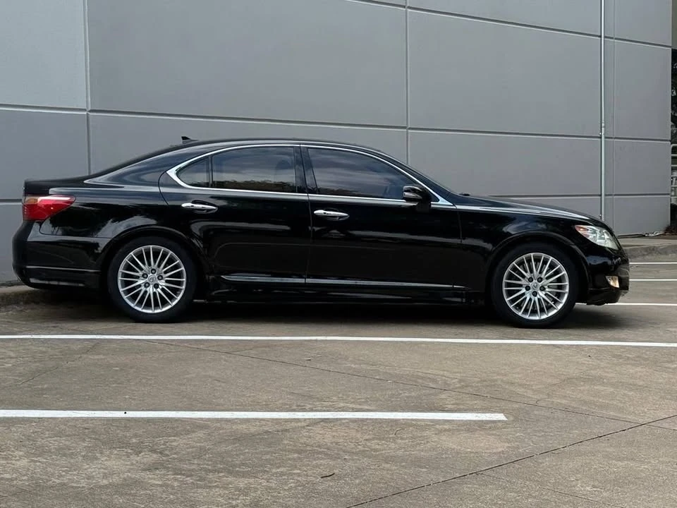 2011 Lexus LS 4th Gen - Image 9 of 20