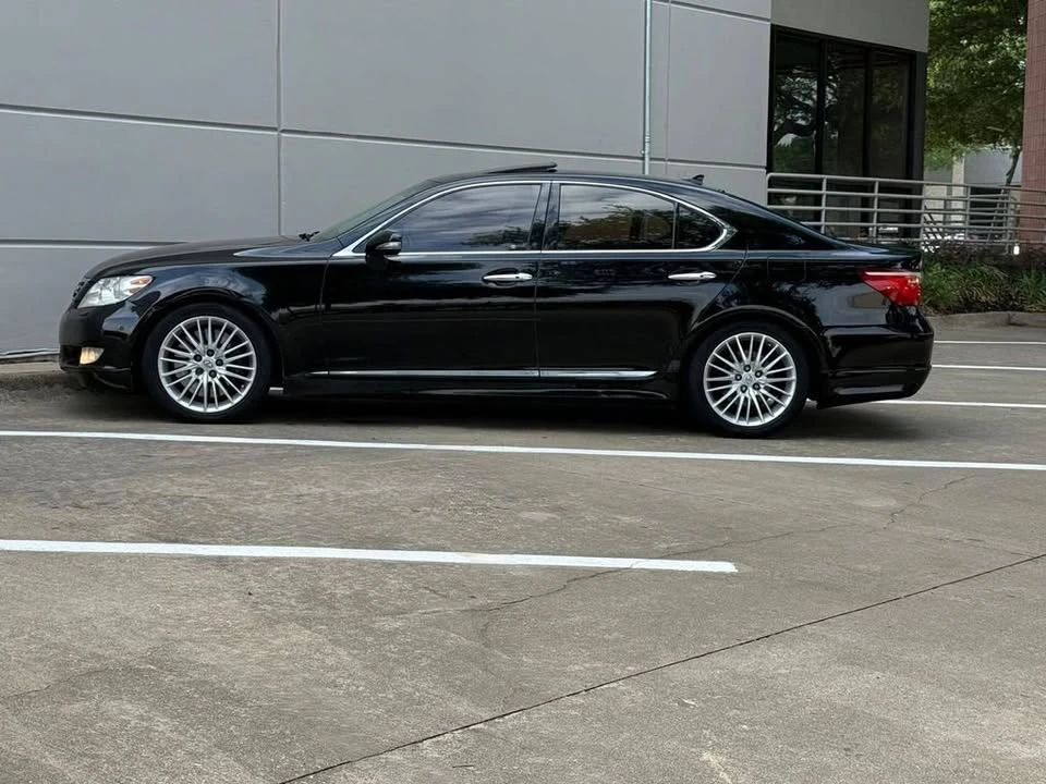 2011 Lexus LS 4th Gen - Image 5 of 20