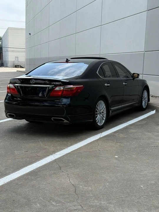 2011 Lexus LS 4th Gen - Image 8 of 20