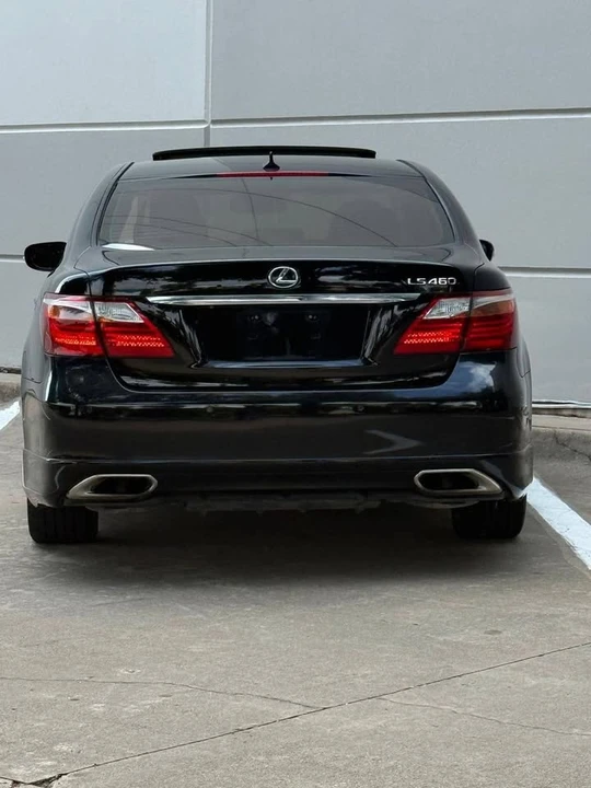 2011 Lexus LS 4th Gen - Image 7 of 20