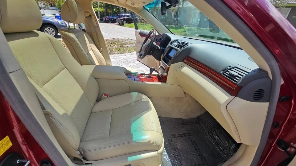 2011 Lexus LS 4th Gen - Image 14 of 20