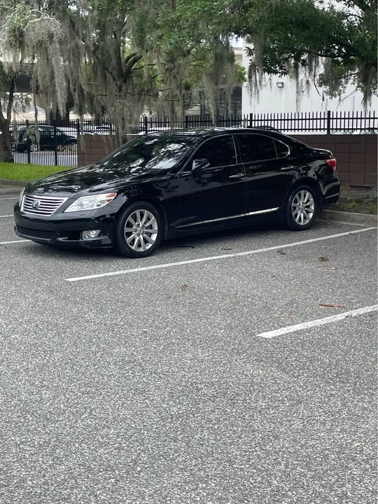 2011 Lexus LS 4th Gen - Image 5 of 5