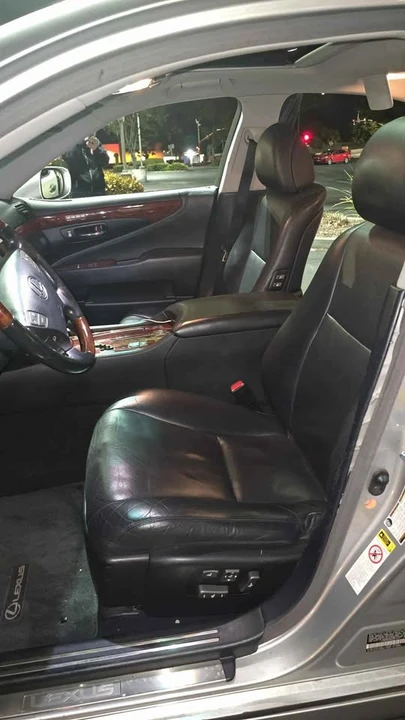 2011 Lexus LS 4th Gen - Image 6 of 9